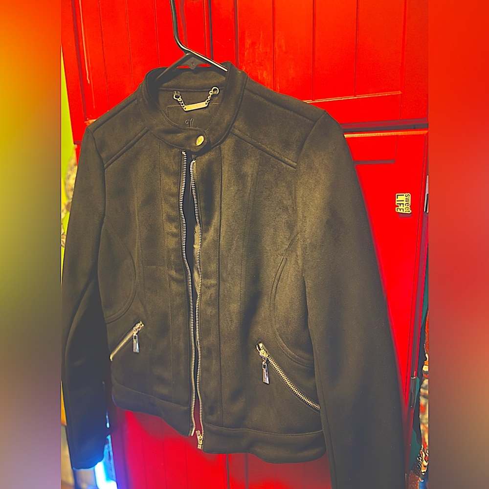 Women’s Valor Black Jacket
